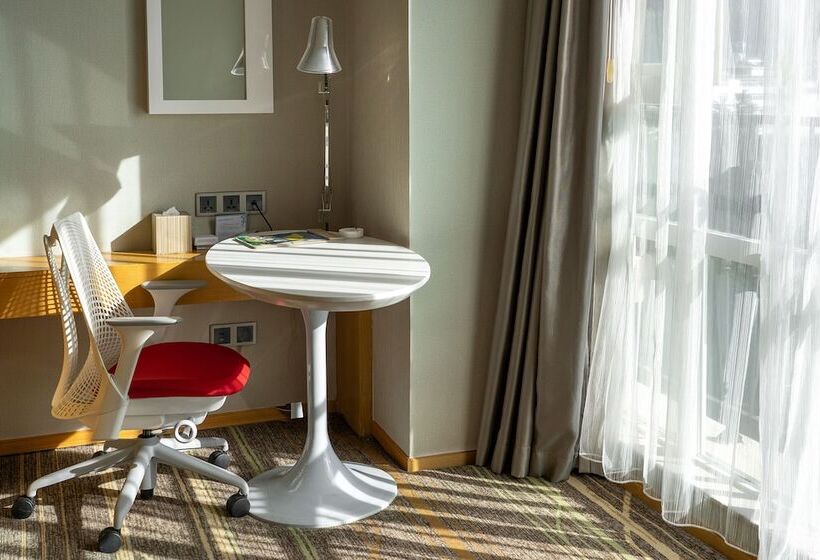 Quarto Estandar Cama Casal, Hilton Garden Inn Lijiang