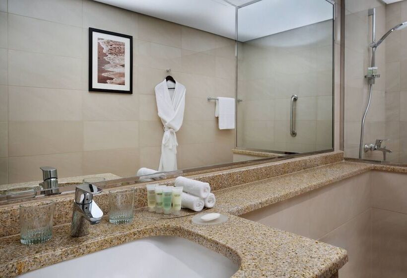 带双人床的标准工作室, Residence Inn By Marriott Kuwait City