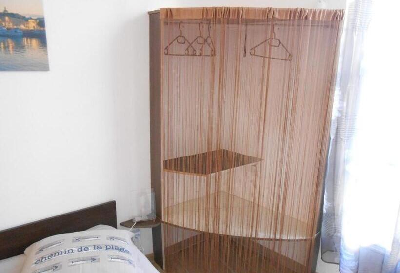اتاق استاندارد, B&b La Maison D Olivier