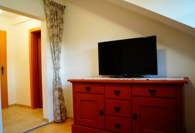 Студио Стандарт с Балконом, Haus Pürcher