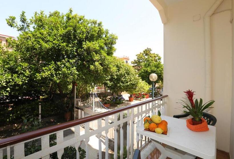 خانه 2 خوابه, Estate4home   Casa Laura