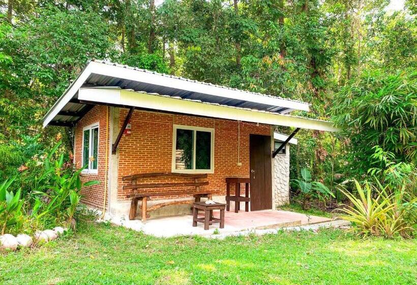 Бунгало Стандарт Вид на Сад, Eve House Koh Kood