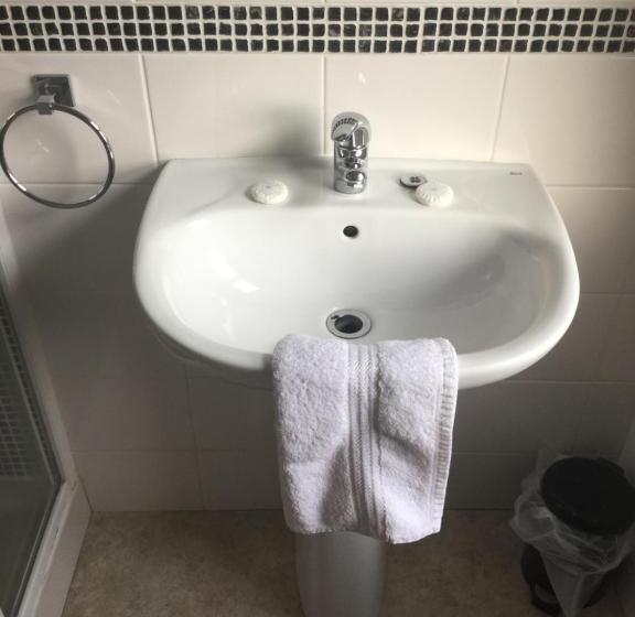 스탠다드 룸 킹사이즈 침대, Glengarth House Room Only Accommodation