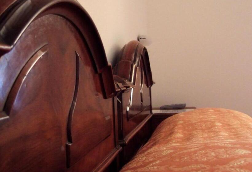 Номер Стандарт, 9 Muse Bed And Breakfast