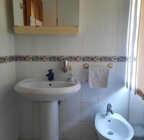 اتاق استاندارد, Rooms čehovin