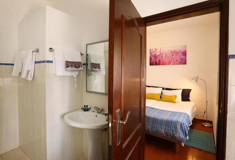 اتاق استاندارد, Alojamentos Oasis