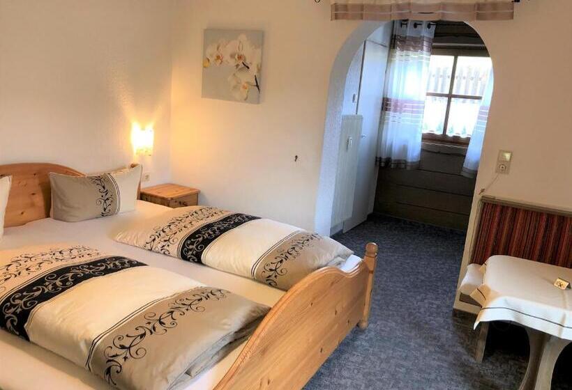 Comfort room with balcony, Gästehaus Am Kurparkweg