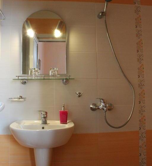 Семейный Номер Вид на Море, Guest House Dara