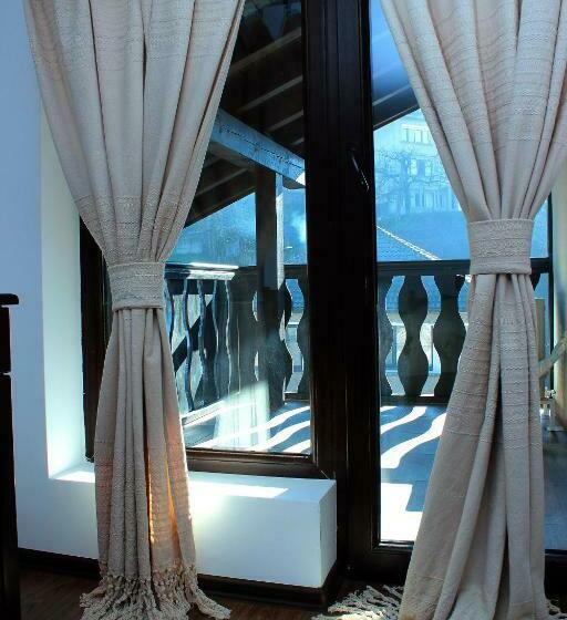 Номер Стандарт с Балконом, Topalovi Guest House
