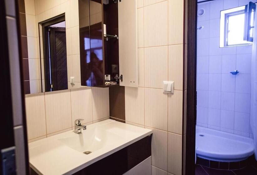 Семейный Номер, Topalovi Guest House