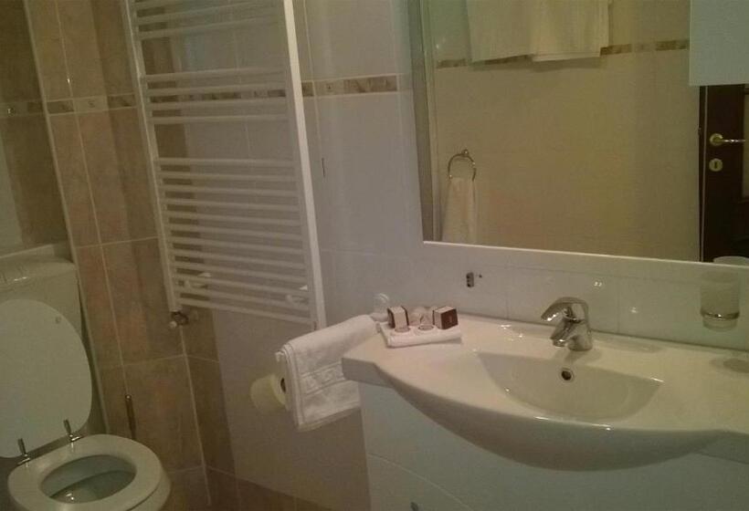 آپارتمان 1 خوابه با بالکن, Vila Alunis