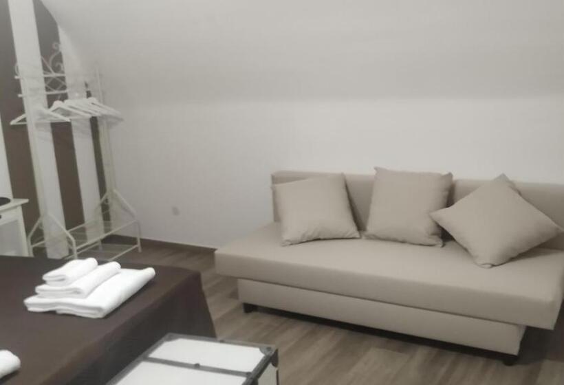 Номер Стандарт, Comeacasa B&b