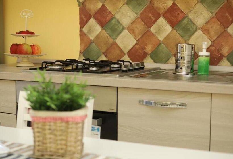 استودیو خانوادگی, B&b Casa Dolce Casa
