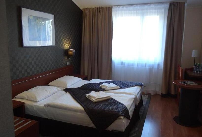 Номер Стандарт, Centrum Green Hill Business & Spa