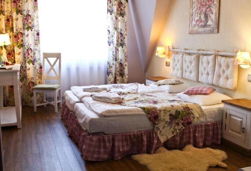 Номер Deluxe Кровать Кинг, Centrum Green Hill Business & Spa