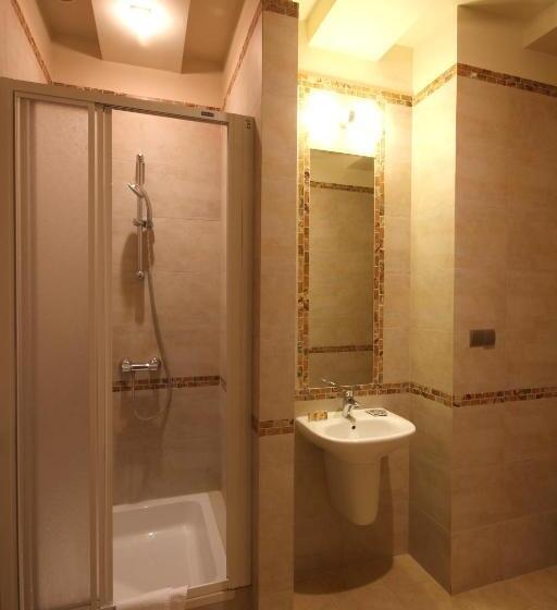 Номер Deluxe Кровать Кинг, Centrum Green Hill Business & Spa
