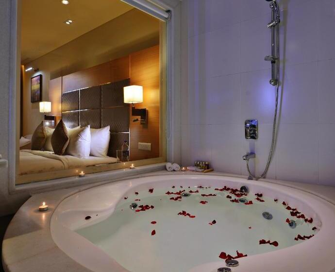 اتاق لوکس, Country Inn Panjim Goa