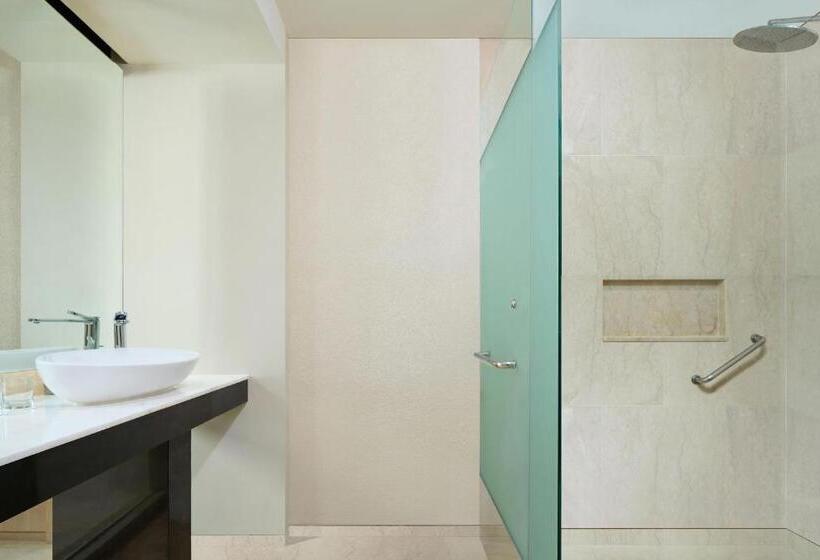 اتاق استاندارد با چشم‌انداز, Four Points By Sheraton Bali, Ungasan