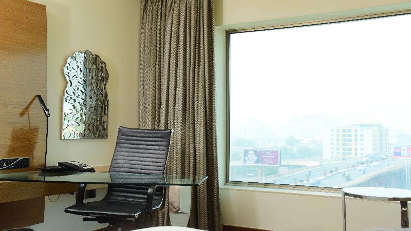 适合残疾人士使用的带超级大床的标准间, Holiday Inn Jaipur City Centre, An Ihg