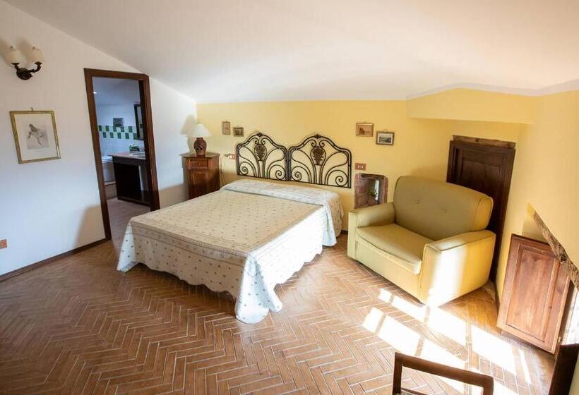 اتاق استاندارد سه نفره, Il Castello Di San Sergio