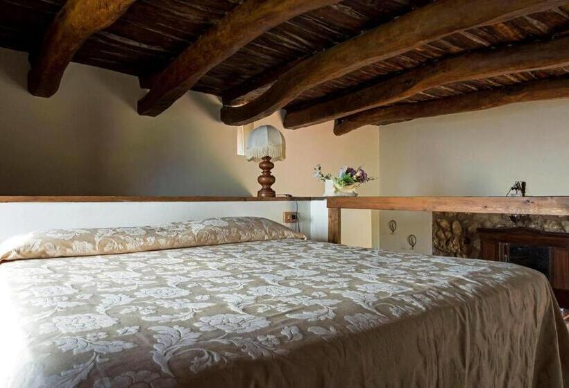 اتاق استاندارد چهار تخته, Il Castello Di San Sergio