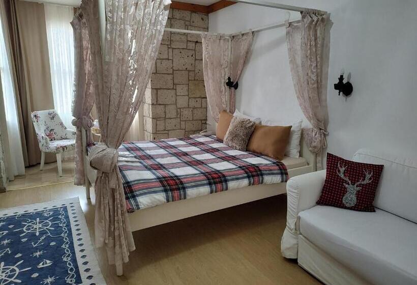Номер Стандарт, Kemerlihan Deluxe