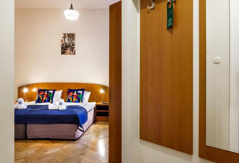 Номер Стандарт, Kosmopolita Rooms