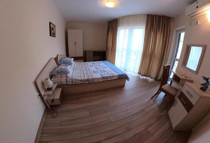 Апартаменты 2 Спальни, Aquaria Holiday Apartments