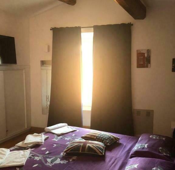 اتاق استاندارد, B&b Emc2