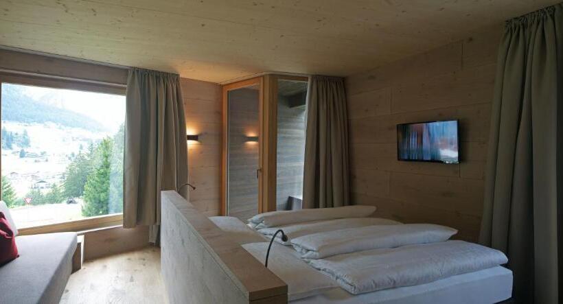 Quarto Familiar, Garni Tramans