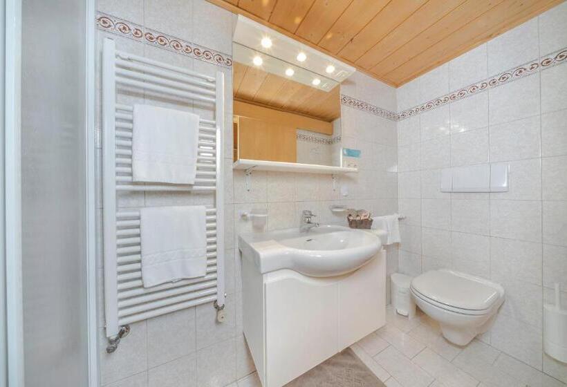 Quarto Triplo Comfort, Garni Tramans