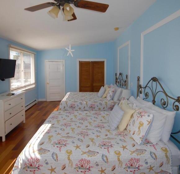 스위트, Inkwell Beach Cottage