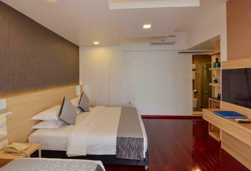 اتاق لوکس با چشم‌انداز, Arena Beach