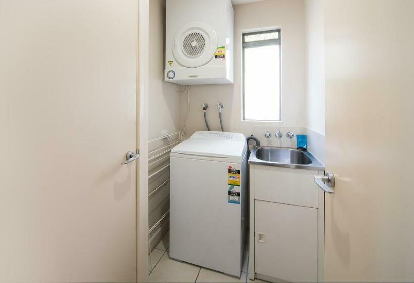 Апартаменты 1 Спальня Вид на Море, Portside Whitsunday Luxury Holiday Apartments