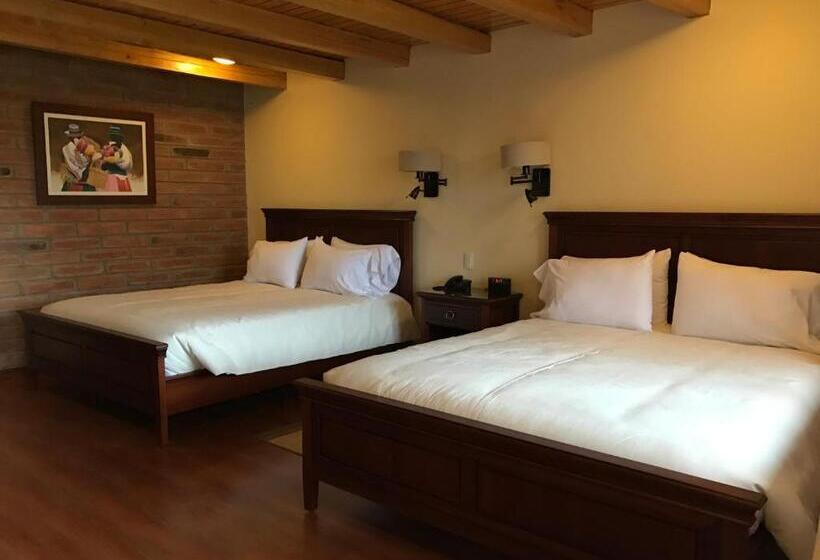 Полулюкс, Puertolago Country Inn & Resort