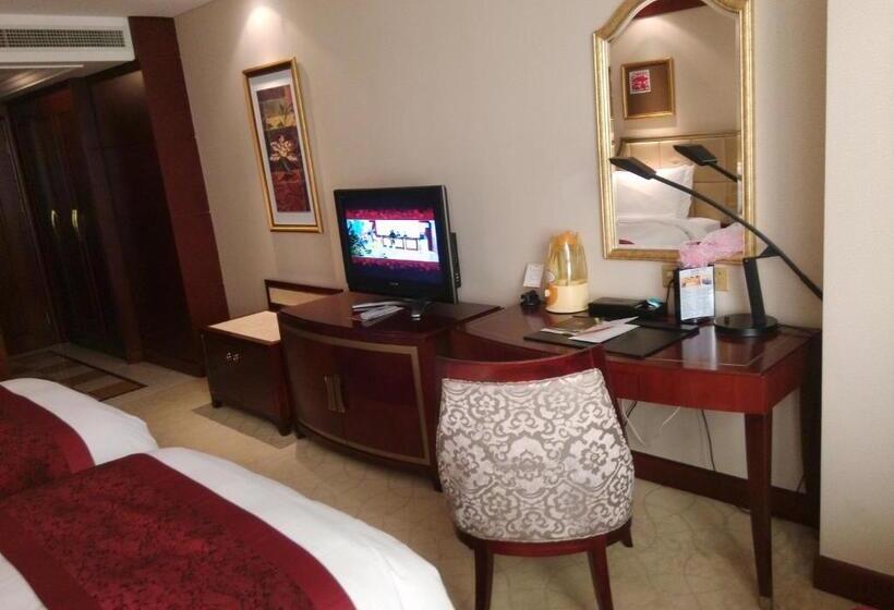 Номер Deluxe, Dynasty International Hotel Dalian