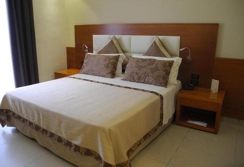Comfort room with balcony, Agora Sure Hotel Collection By Best Western