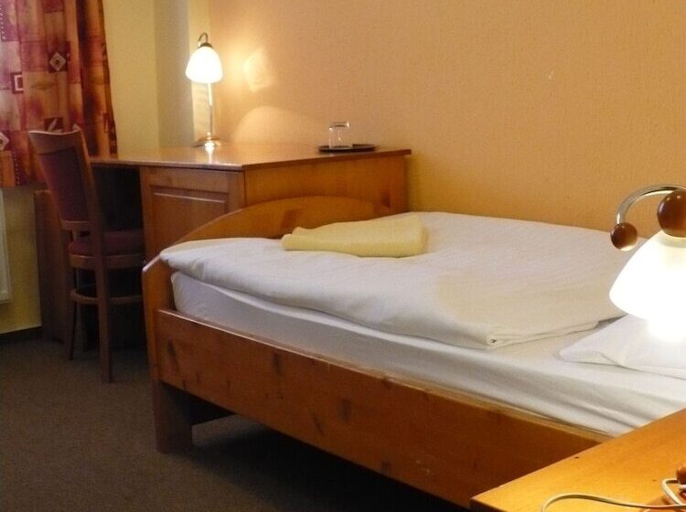 标准单人间, Motel Ranč