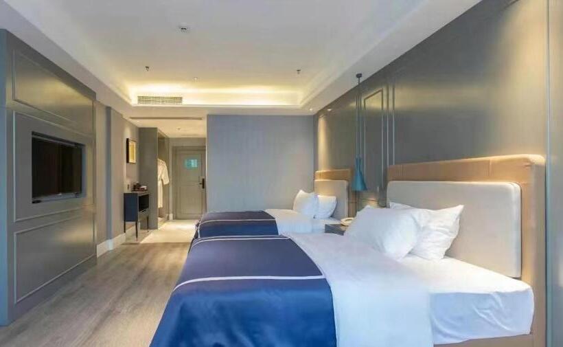 اتاق لوکس خانوادگی, Lanou Hotel Chongqing Hongou Square Wanzhou Guanyinyan