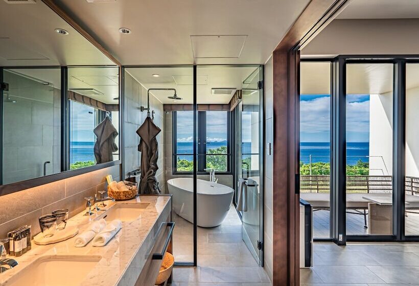 اتاق استاندارد با چشم‌انداز دریا, One Suite The Grand