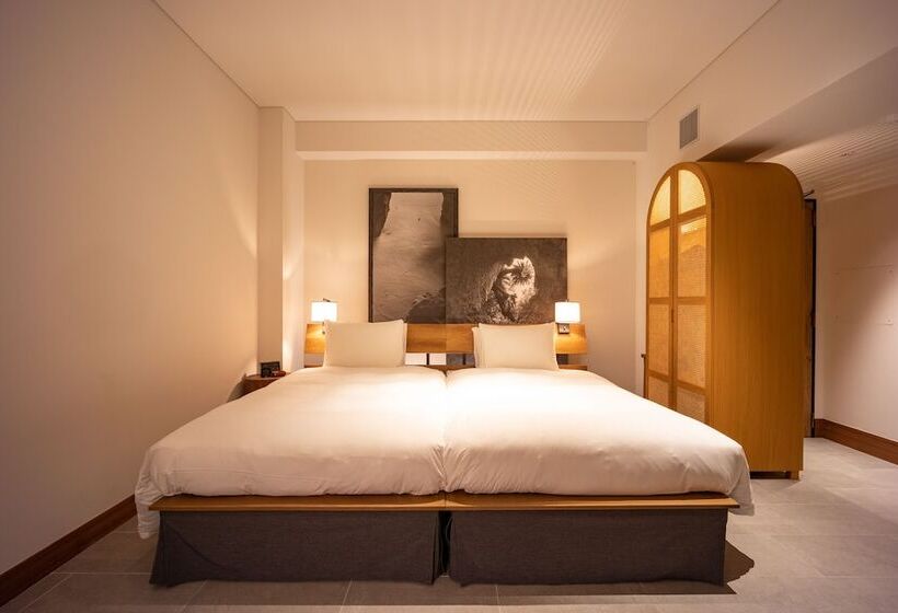 اتاق استاندارد با چشم‌انداز دریا, One Suite The Grand