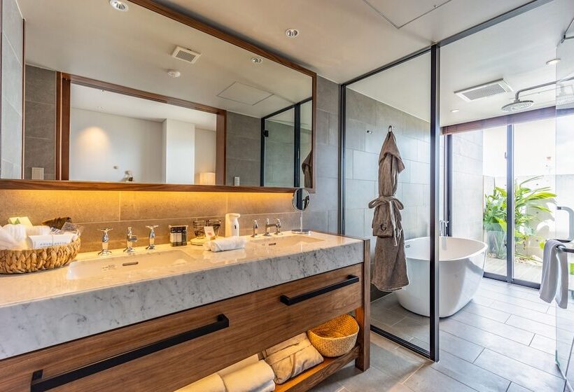 اتاق پرمیوم با چشم‌انداز دریا, One Suite The Grand