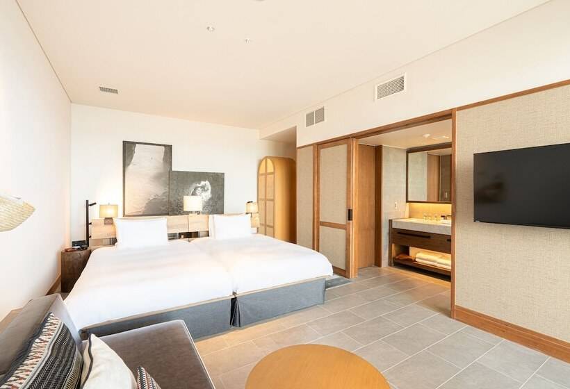 اتاق پرمیوم با چشم‌انداز دریا, One Suite The Grand