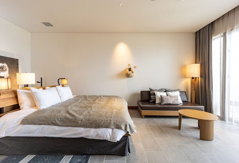اتاق پرمیوم با چشم‌انداز دریا, One Suite The Grand