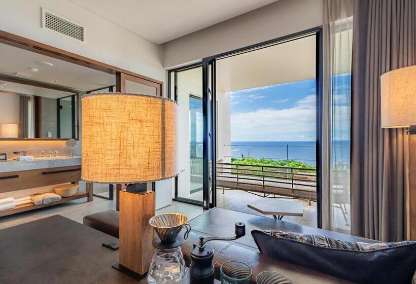 اتاق استاندارد با چشم‌انداز دریا, One Suite The Grand