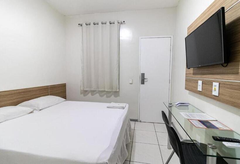 Quarto Estandar, Aeroporto Montese Star