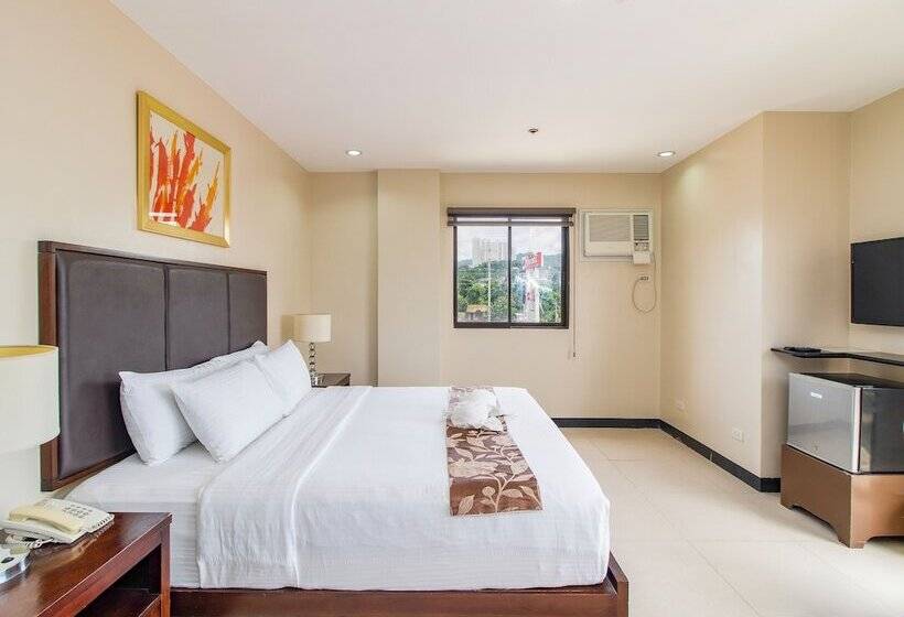 스위트, Main Hotel & Suites