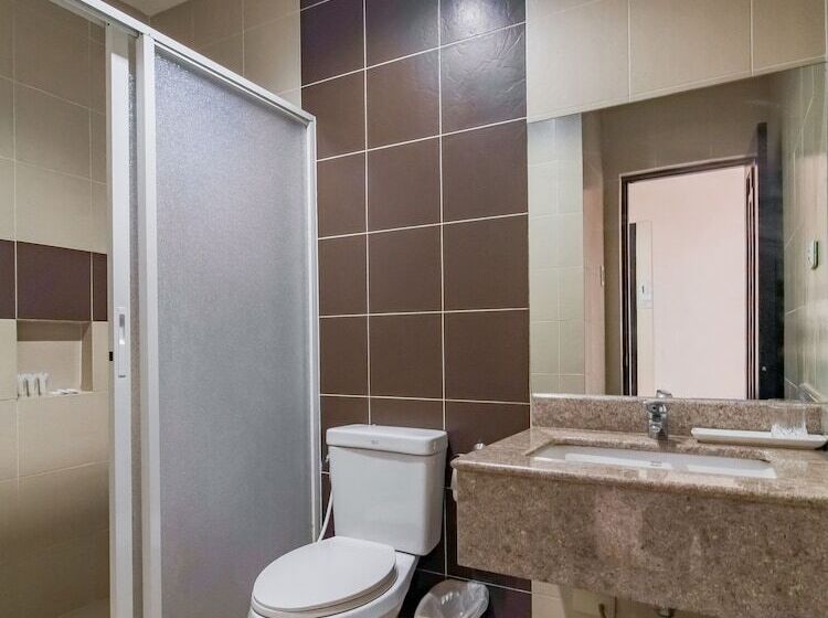 패밀리 룸, Main Hotel & Suites