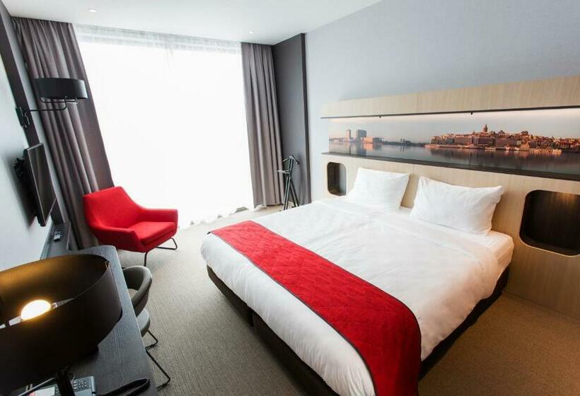 Deluxe Room King Size Bed, Corendon Amsterdam Newwest, A Tribute Portfolio