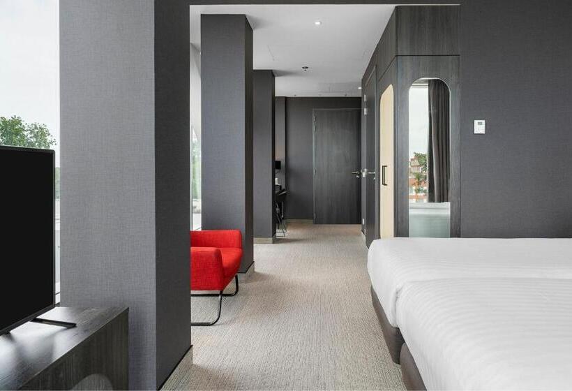 Standard Room, Corendon Amsterdam Newwest, A Tribute Portfolio